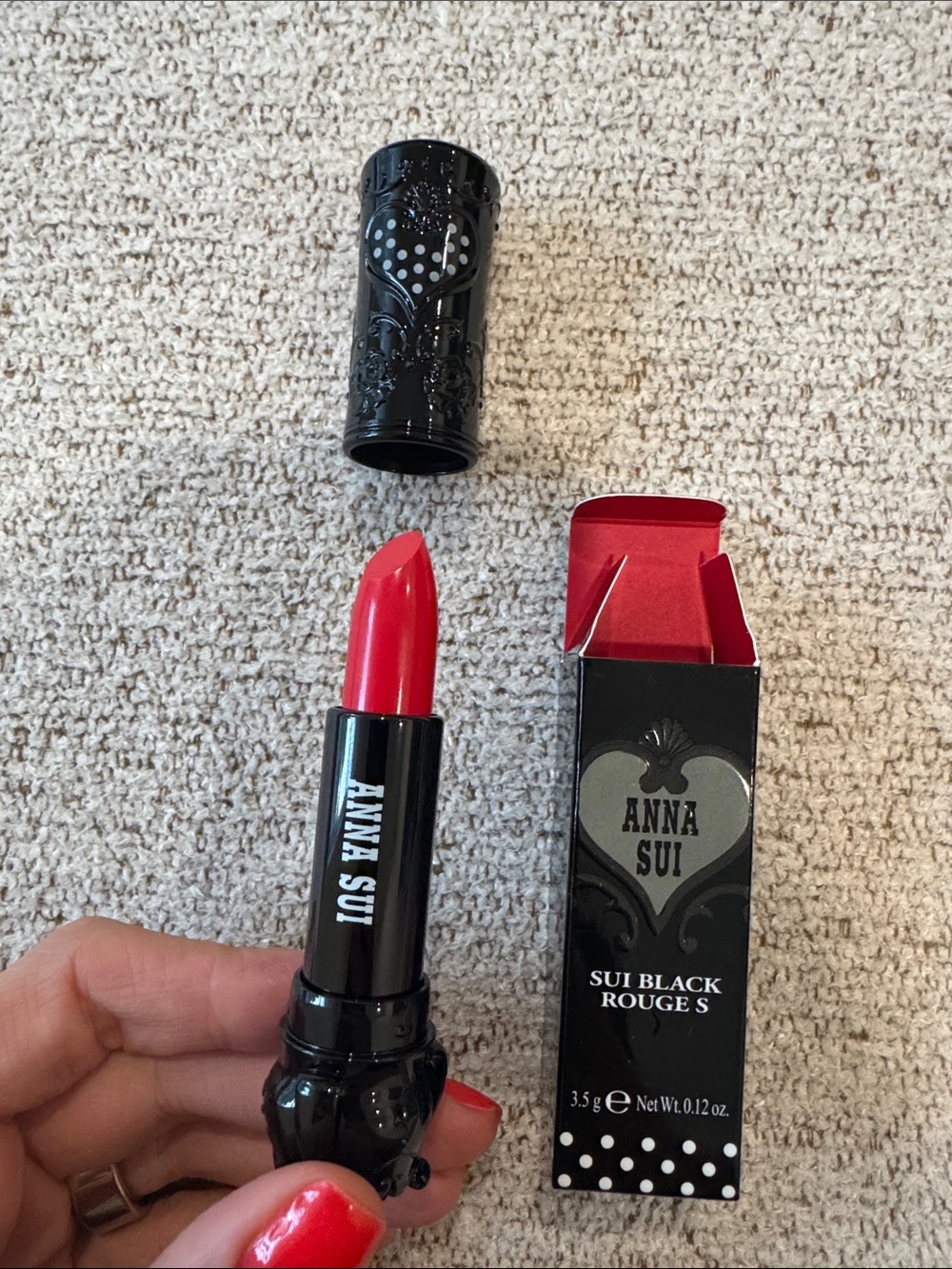 Anna Sui Bright Red Lipstick 404 - Sui Black Rouge S